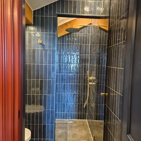 Zomerzicht فندق مبيت وإفطار