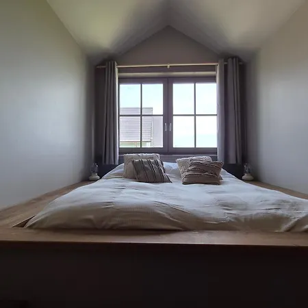 Zomerzicht فندق مبيت وإفطار