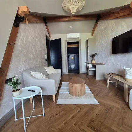 Zomerzicht فندق مبيت وإفطار 3*